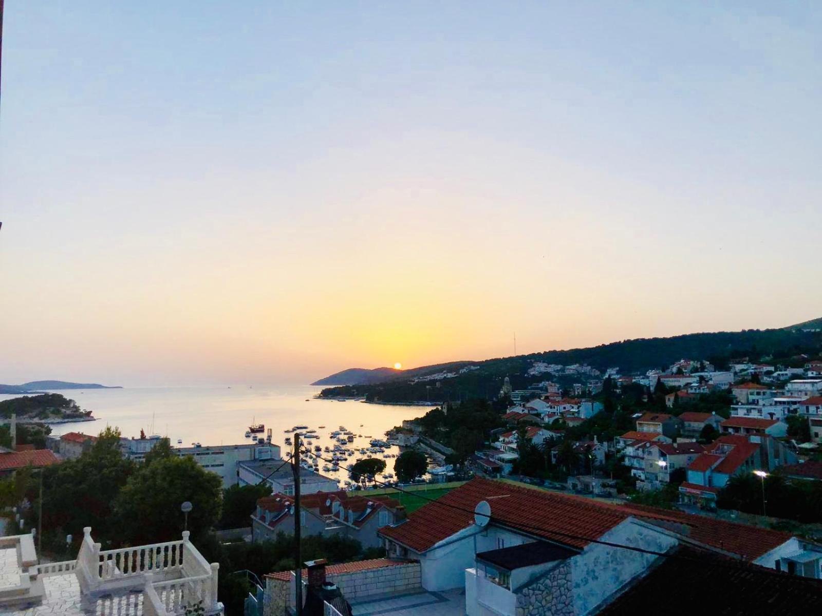 Apartments Sunny Elza Hvar Town Zewnętrze zdjęcie