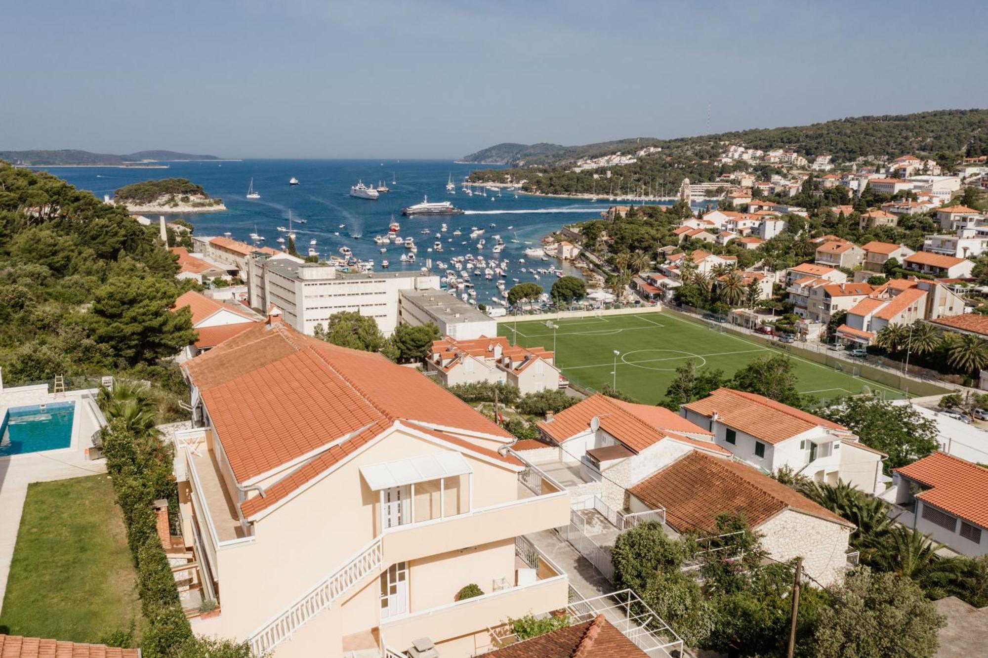 Apartments Sunny Elza Hvar Town Zewnętrze zdjęcie